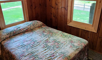 Deer bedroom 1.jpg