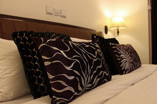 bed1.JPG