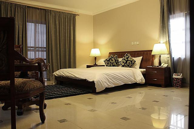 room2.JPG