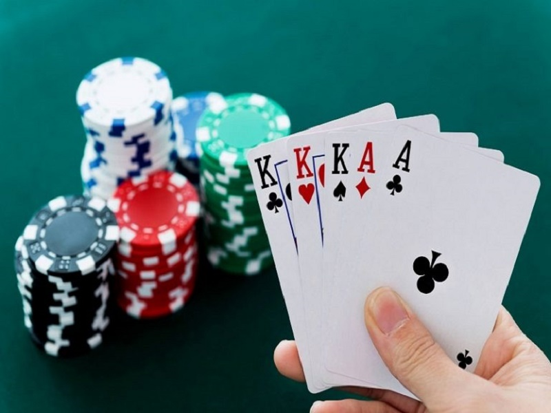 Hướng dẫn cách chơi Poker chi tiết nhất content media