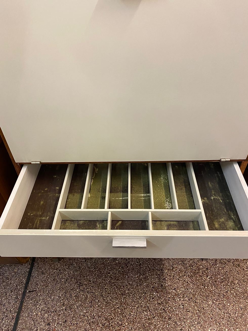 Thumbnail: Secretairekast door Cees Braakman