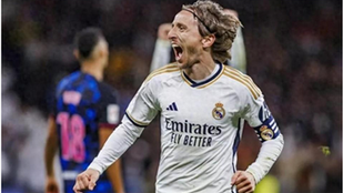 After winning the UEFA Champions League, Real Madrid receives more good news! A Ballon d'Or superstar renews their contract.