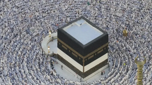 The Path of Faith: Nearly 2 Million Muslims Conclude Their Hajj Pilgrimage.
