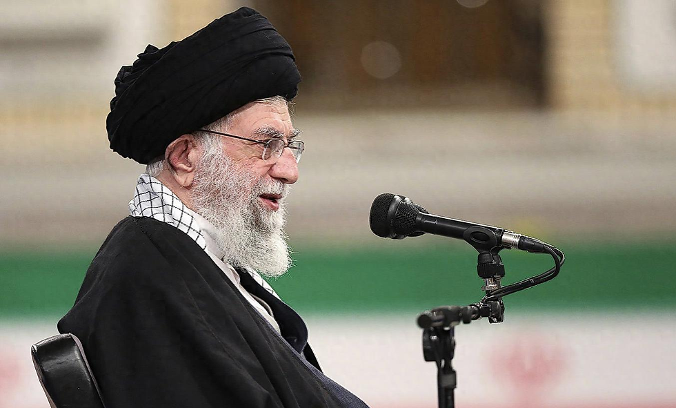 After 8 days of silence, Khamenei spoke up. Iran's special flight is arriving in China, not disappointing China.