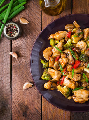 Chicken Stir Fry with Brown Rice | A Luteal Phase Recipe for Menstrual Irregularities
