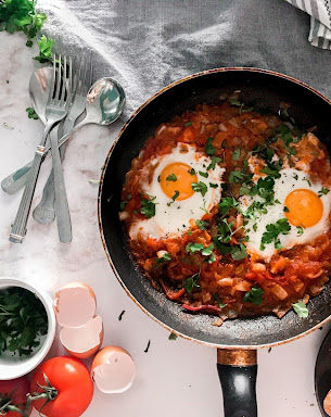 Breakfast Beef and Lentils with Baked Eggs | An Energising Dish Packed with Natural Fertility Boosters