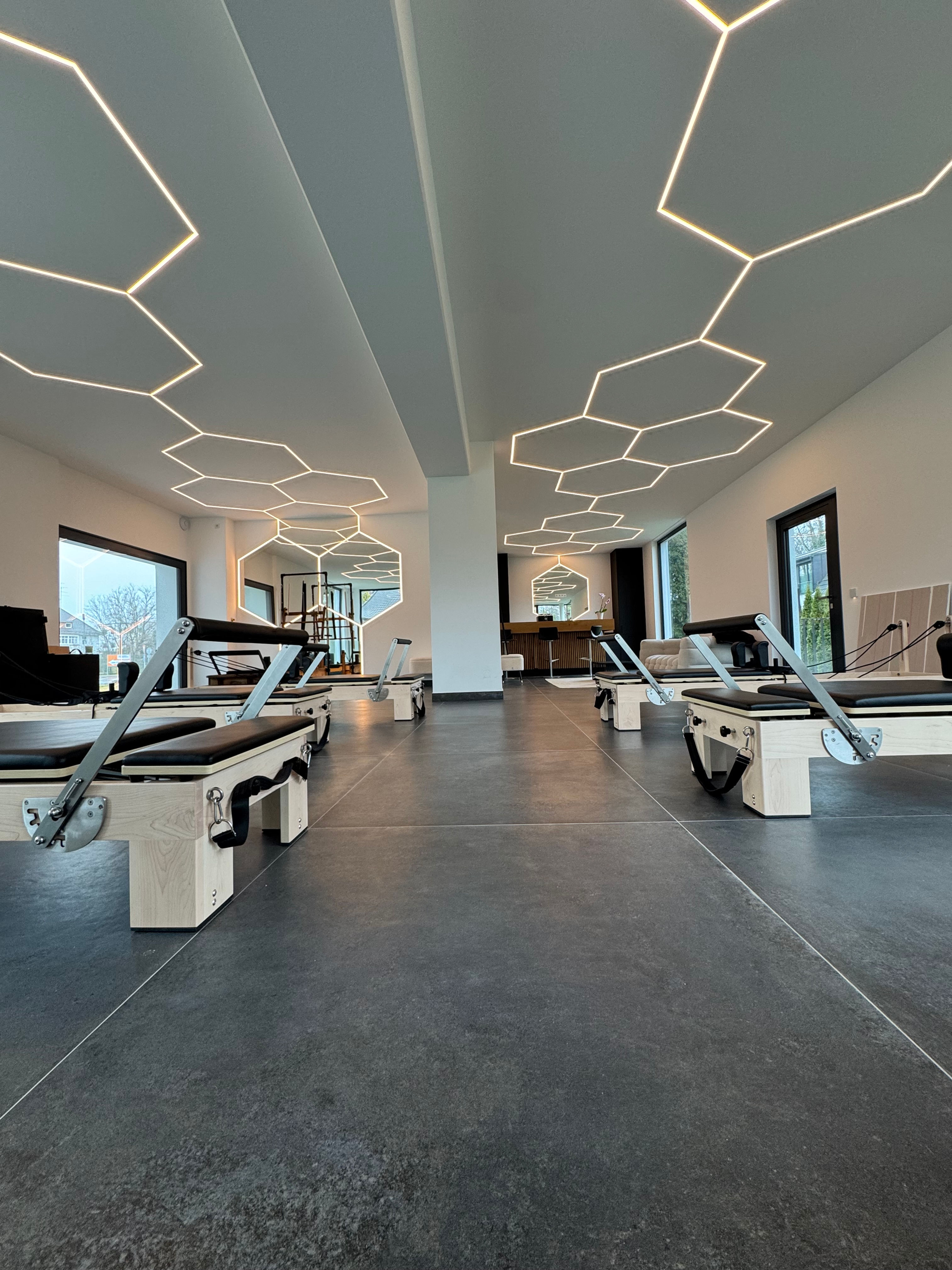 ZOE sports reformer studio 
