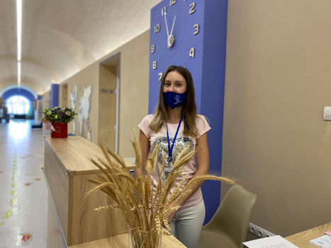 Наш кваліфікований медперсонал щодня проводить температурний скринінг 