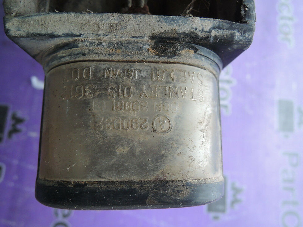 Thumbnail: HONDA REAR LIGHT NUMBER PLATE HOLDER BRACKET VF750 MAGNA STANLEY 015-3612