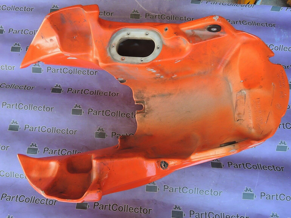 Thumbnail: APRILIA PEGASO STRADA 650 2005-2009 RED FUEL GAS TANK 04S00462202
