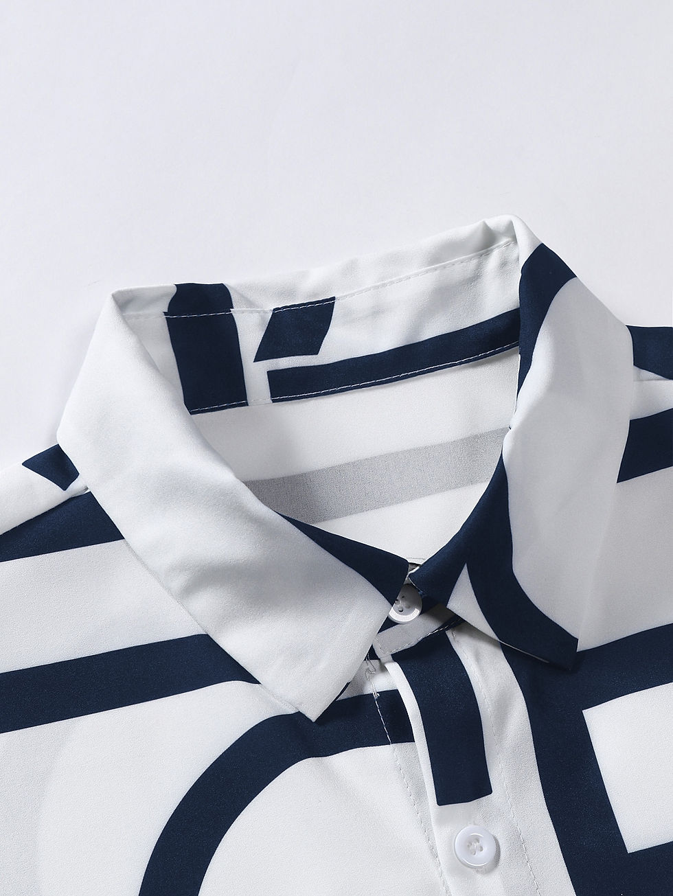 Thumbnail: Men Letter Graphic Shirt & Drawstring Waist Shorts Without Tee