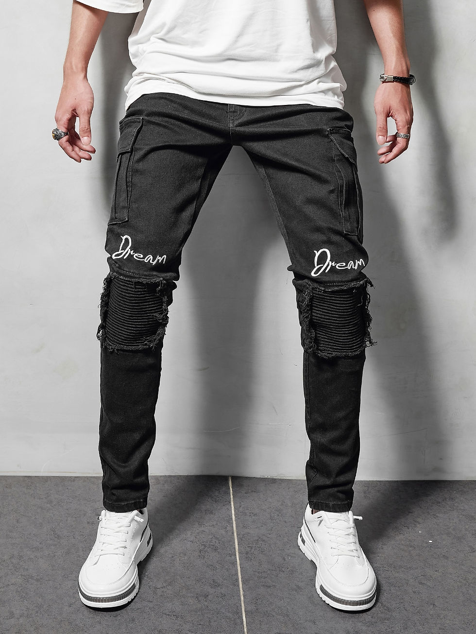 Thumbnail: Mens ROMWE Guys Letter Ripped Jeans
