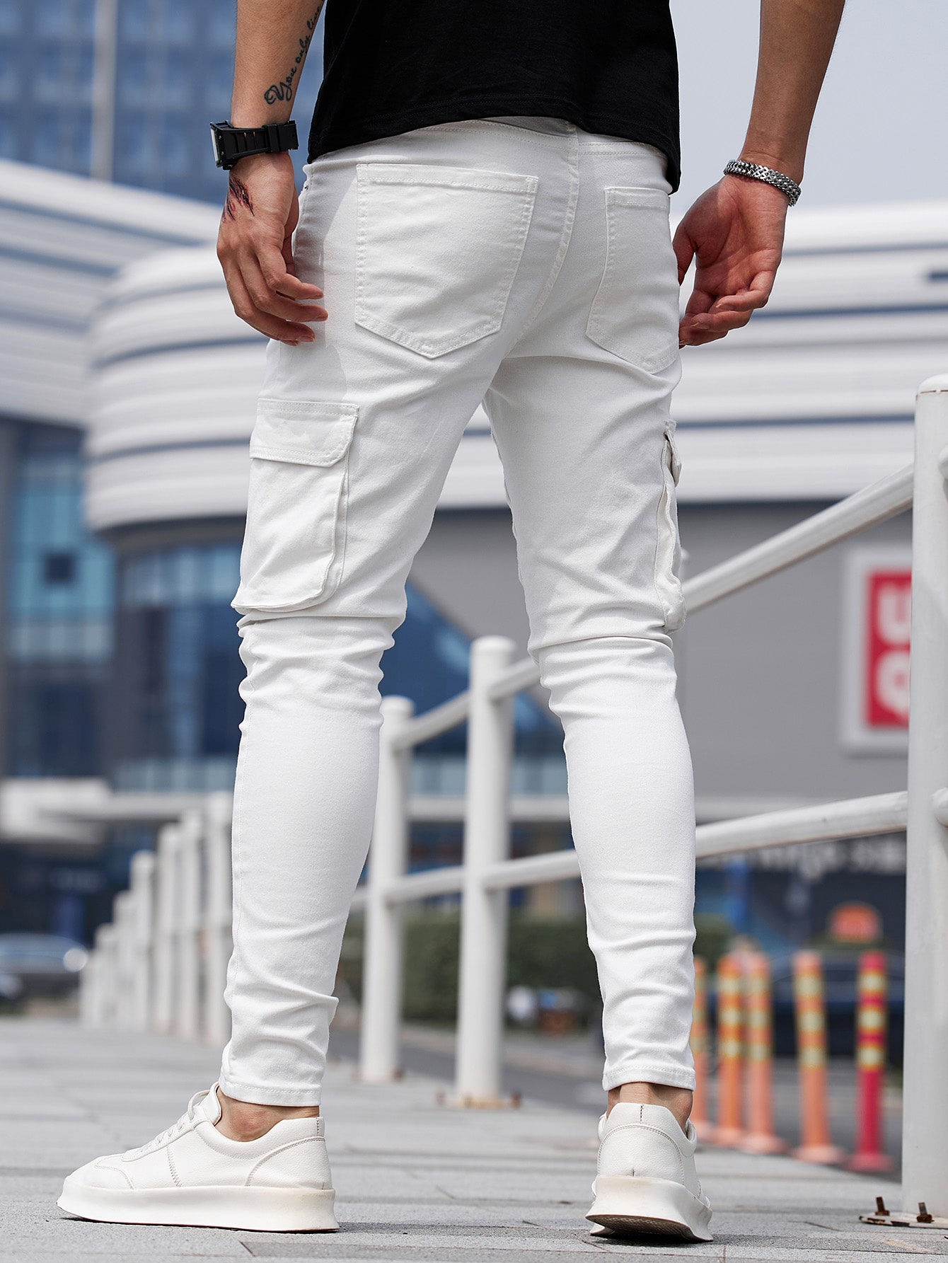 Men Flap Pocket Side Skinny Jeans