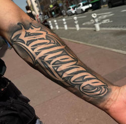 tatouage lettrage cicatrisé toulouse tattoo tatoueur