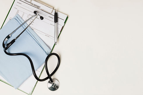 medical-report-with-medical-equipment.jp