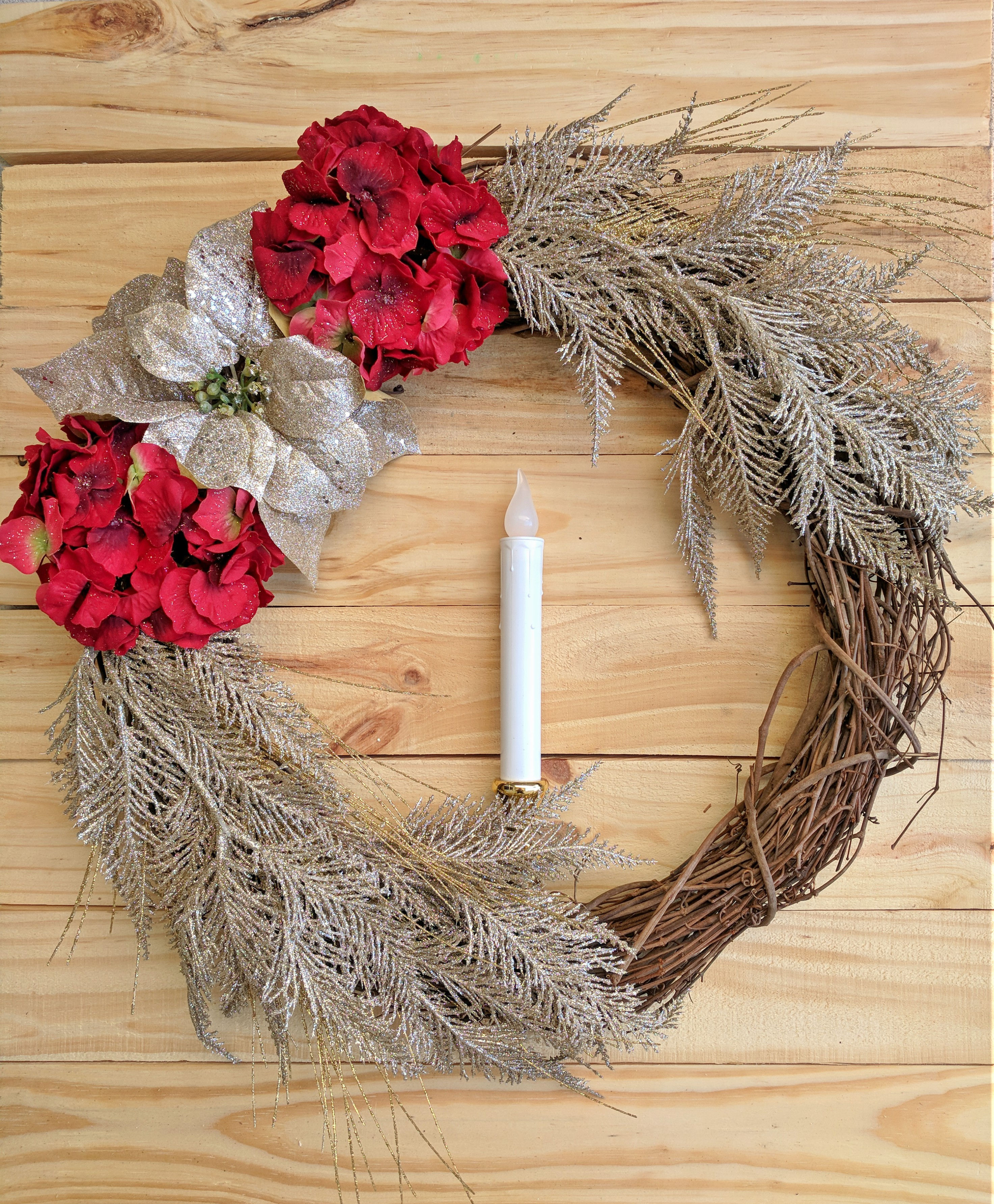 Christmas Poinsettia Wreath