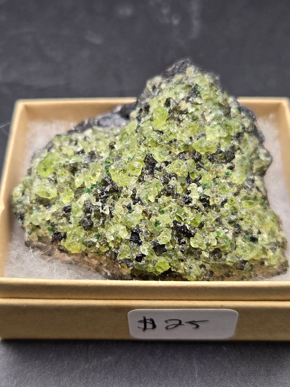 Thumbnail: Peridot Cluster