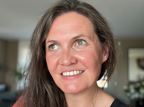 Portrait de Charlotte, créatrice du blog BODY⏐MIND⏐SPIRIT, dédié au bien-être holistique et à la connexion à soi