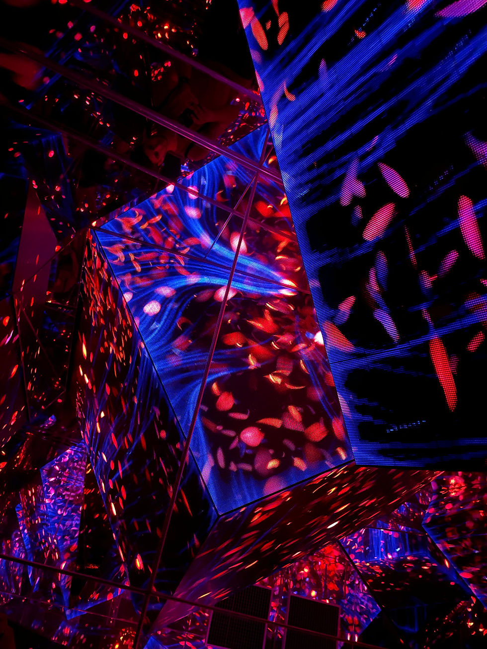 Digital museum in Tokyo by Matelo Mantra