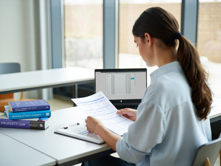 Étude courtier immobilier : diplômes et formations