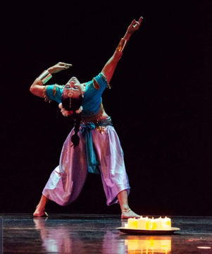 מתוך המופע "שהיגיענו" של סהרה פיקסי. סוזן דלל, ספטמבר 2022.