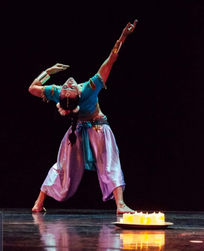 ריקוד במסגרת סוזן דלל 