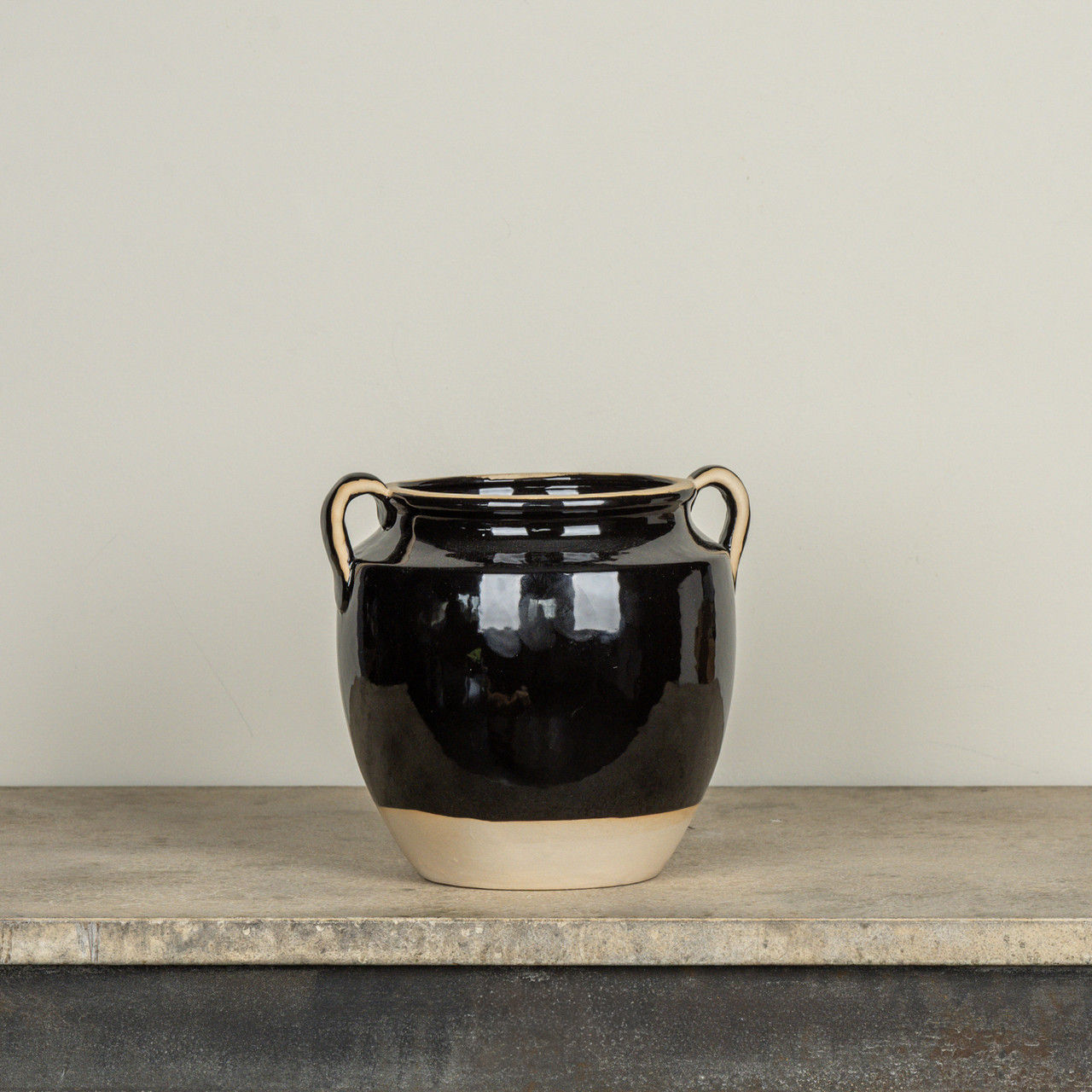 7.5" Black And Tan Ceramic Pot