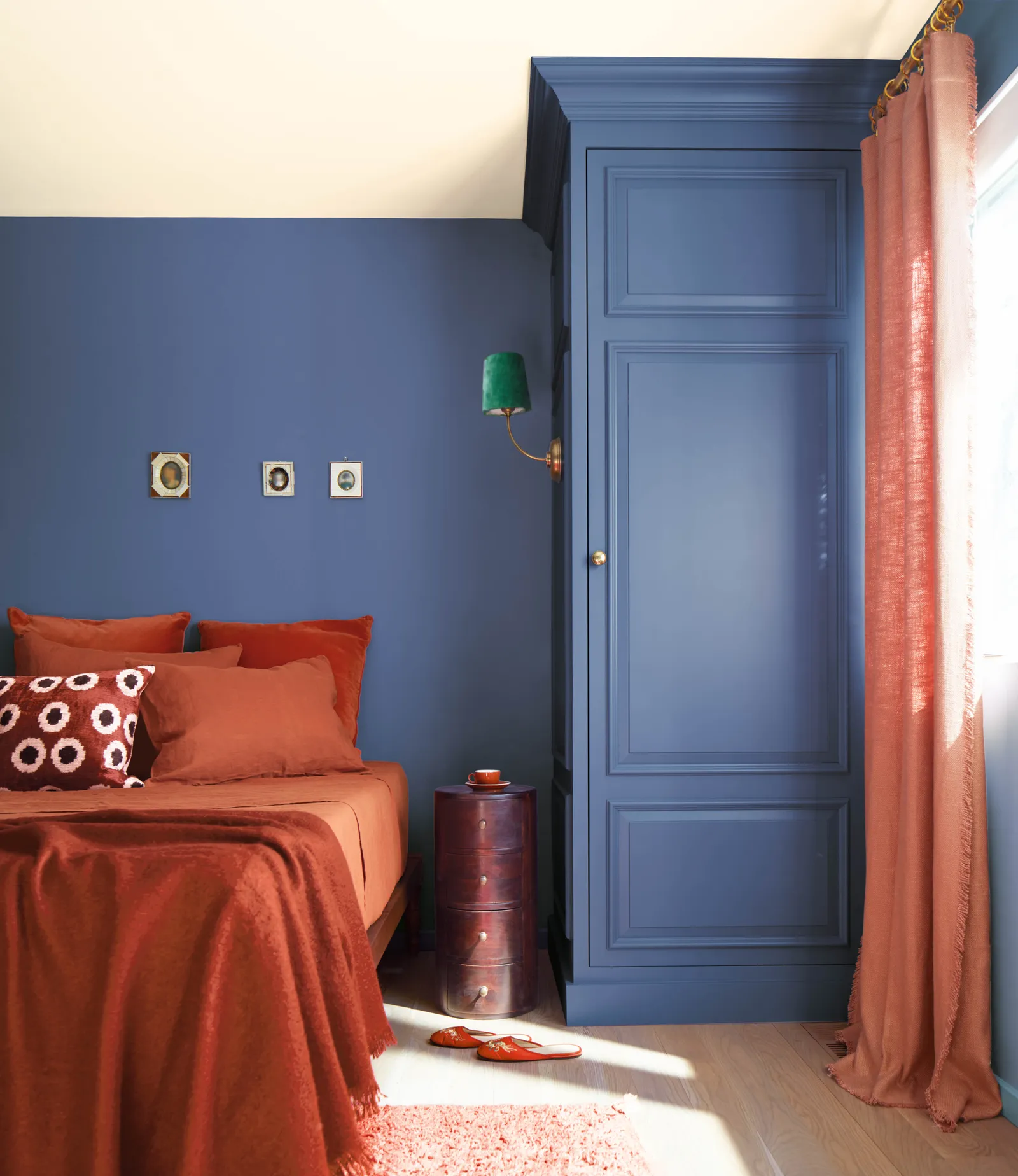 Benjamin Moore Blue Nova 2024