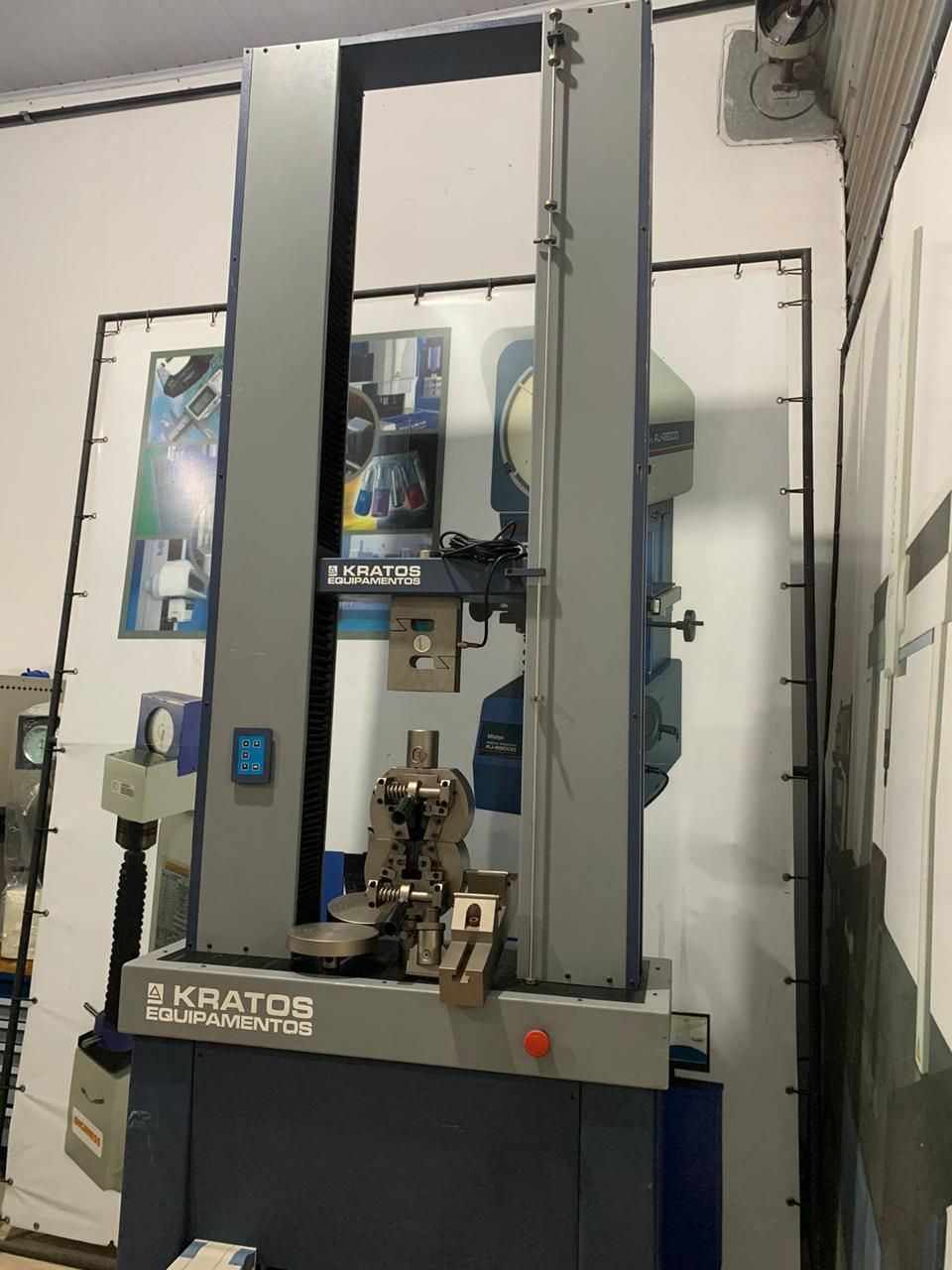Miniatura: Máquina de Ensaio Universal marca KRATOS 10 Toneladas
