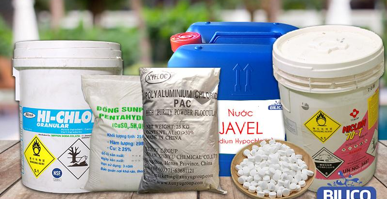 Hóa chất xử lý nước bể bơi có thể gây kích ứng cho người bơi không?