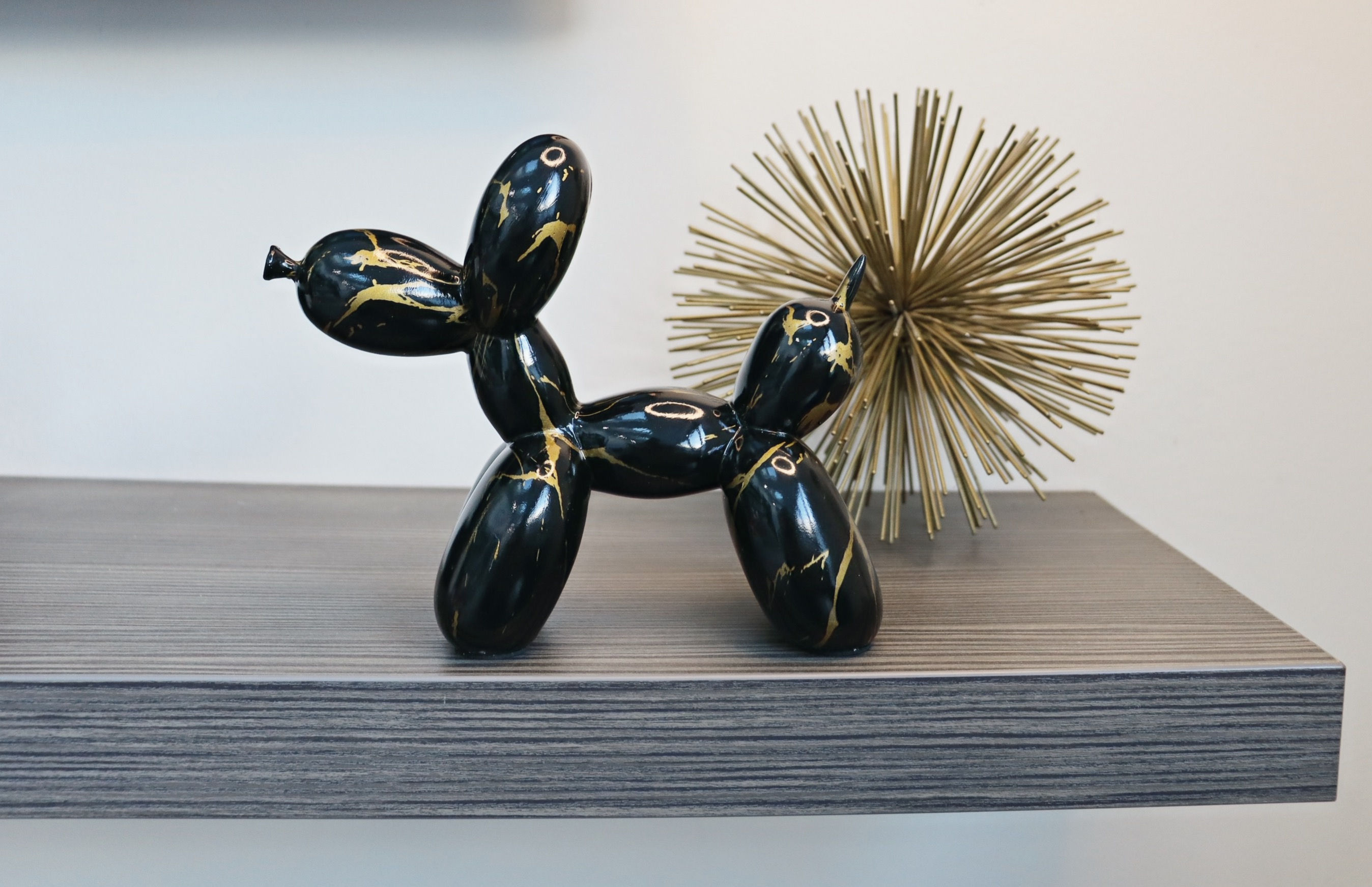 Charlie Black/Gold Balloon Dog Ornament