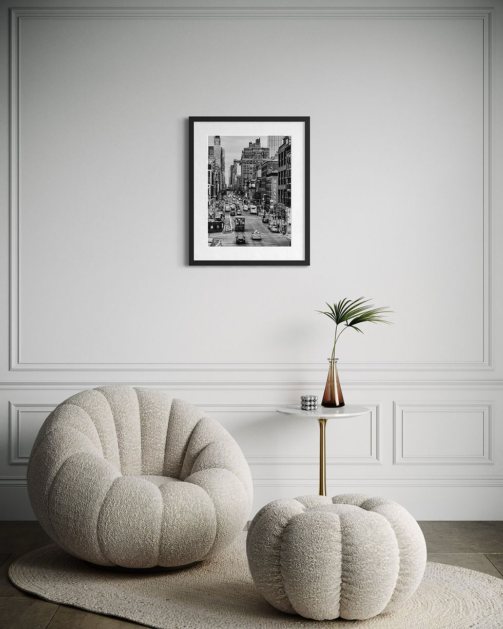 Miniaturbild: Urbane Streetscape, New York City, Schwarz‑Weiß mit klaren Kontrasten