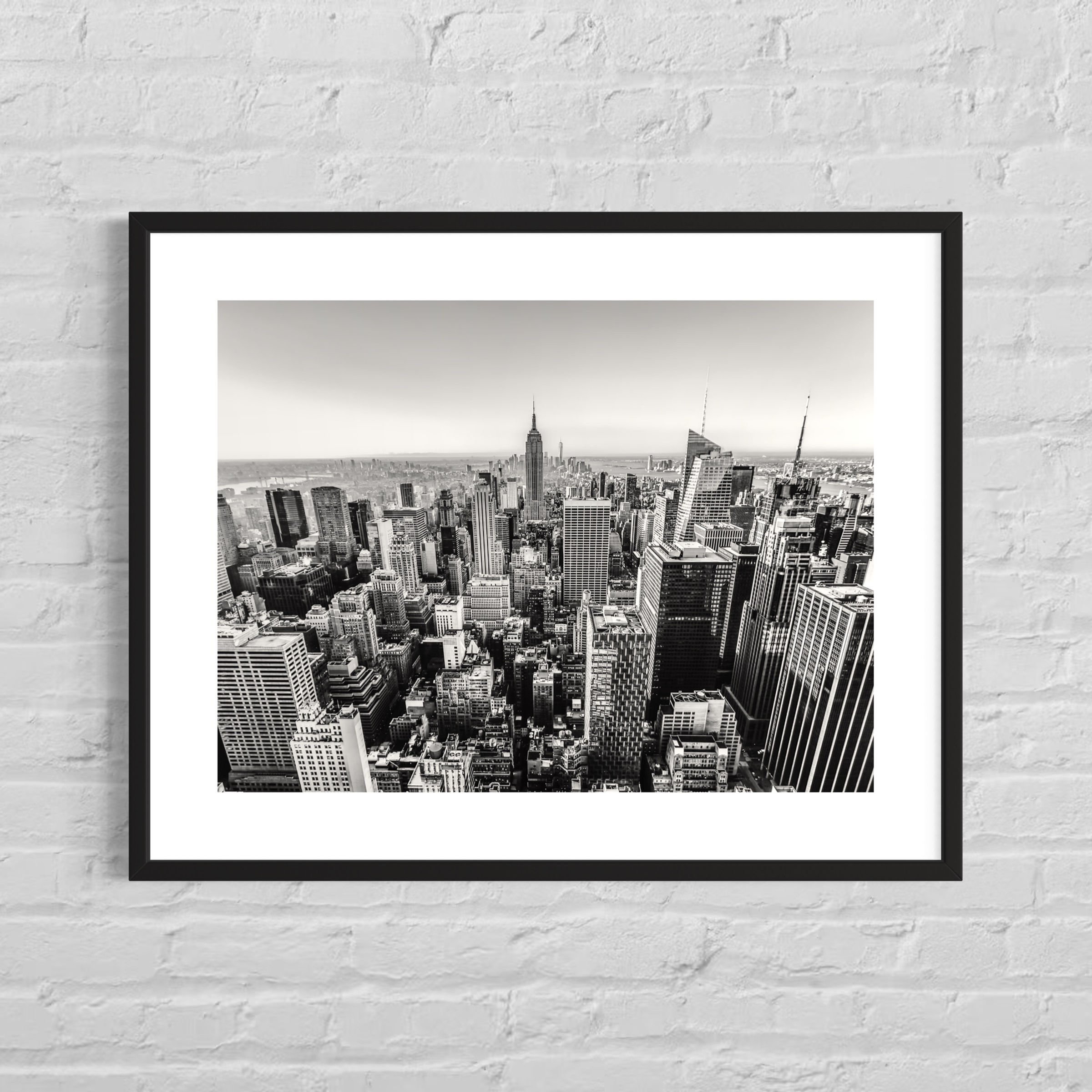 Schwarz‑Weiß‑Ansicht von New York im Morgenlicht mit feinen Graustufen und ruhiger Bildwirkung – New York Mornings