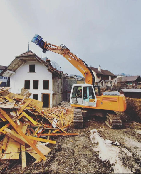 Démolition d'une maison 
Topo & Co Soultz Haut-Rhin Grand Est