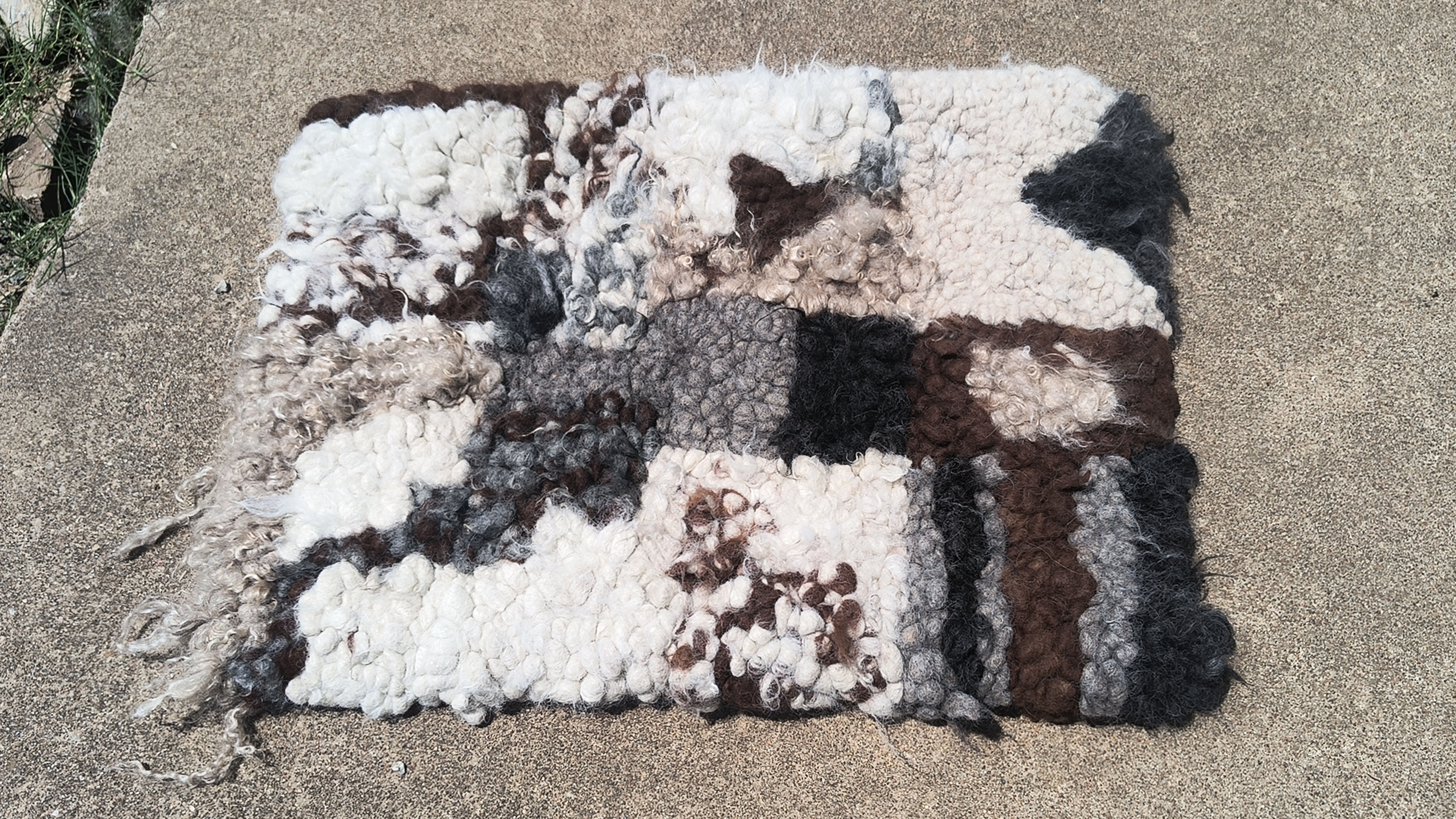 Handcrafted Geometric Mohair Fleece Rug: Alpaca ,Angora Fibers Pet Dog or Cat Be