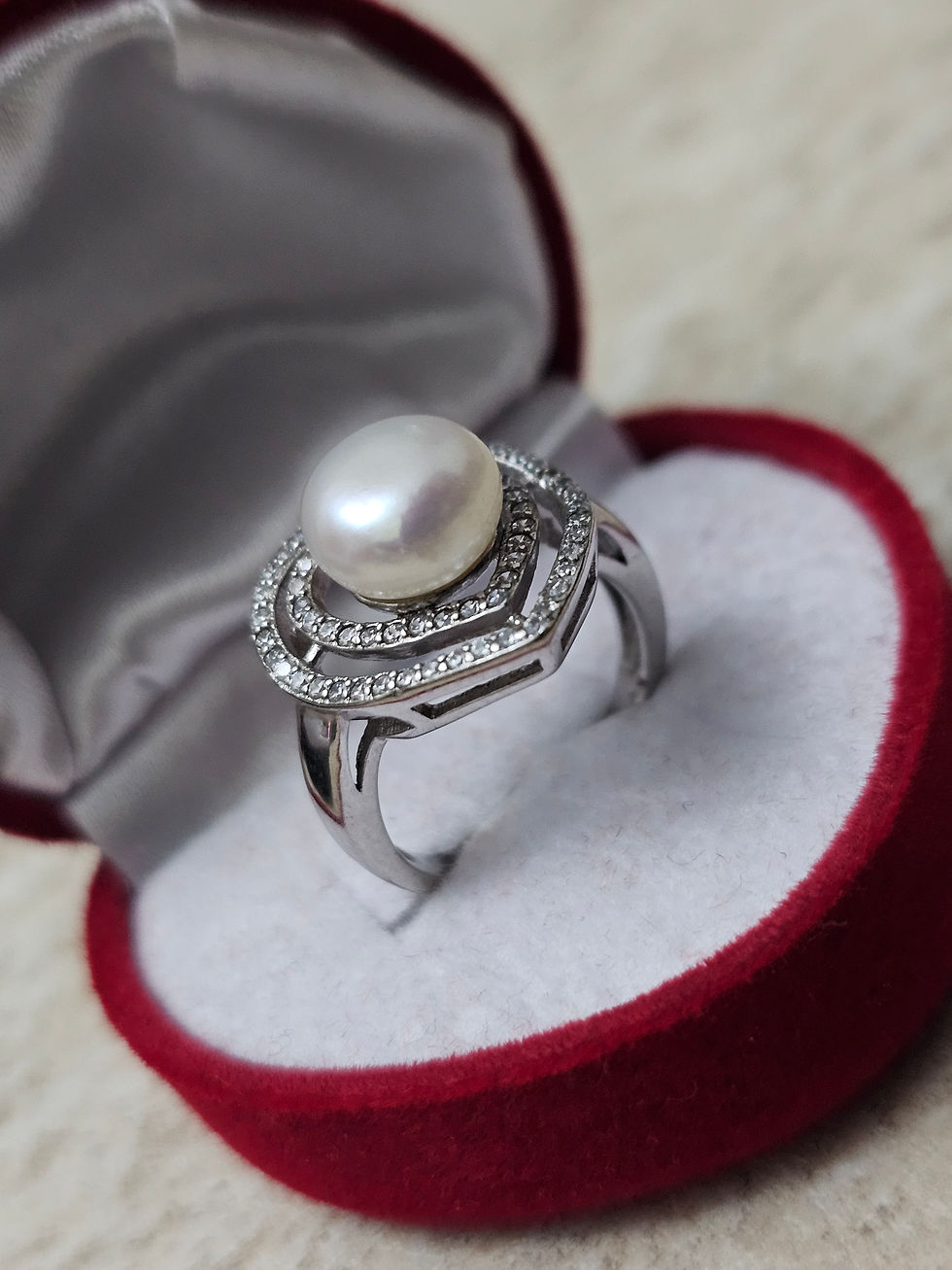 Küçük resim: İnci Taşlı Gümüş Yüzük 4.29