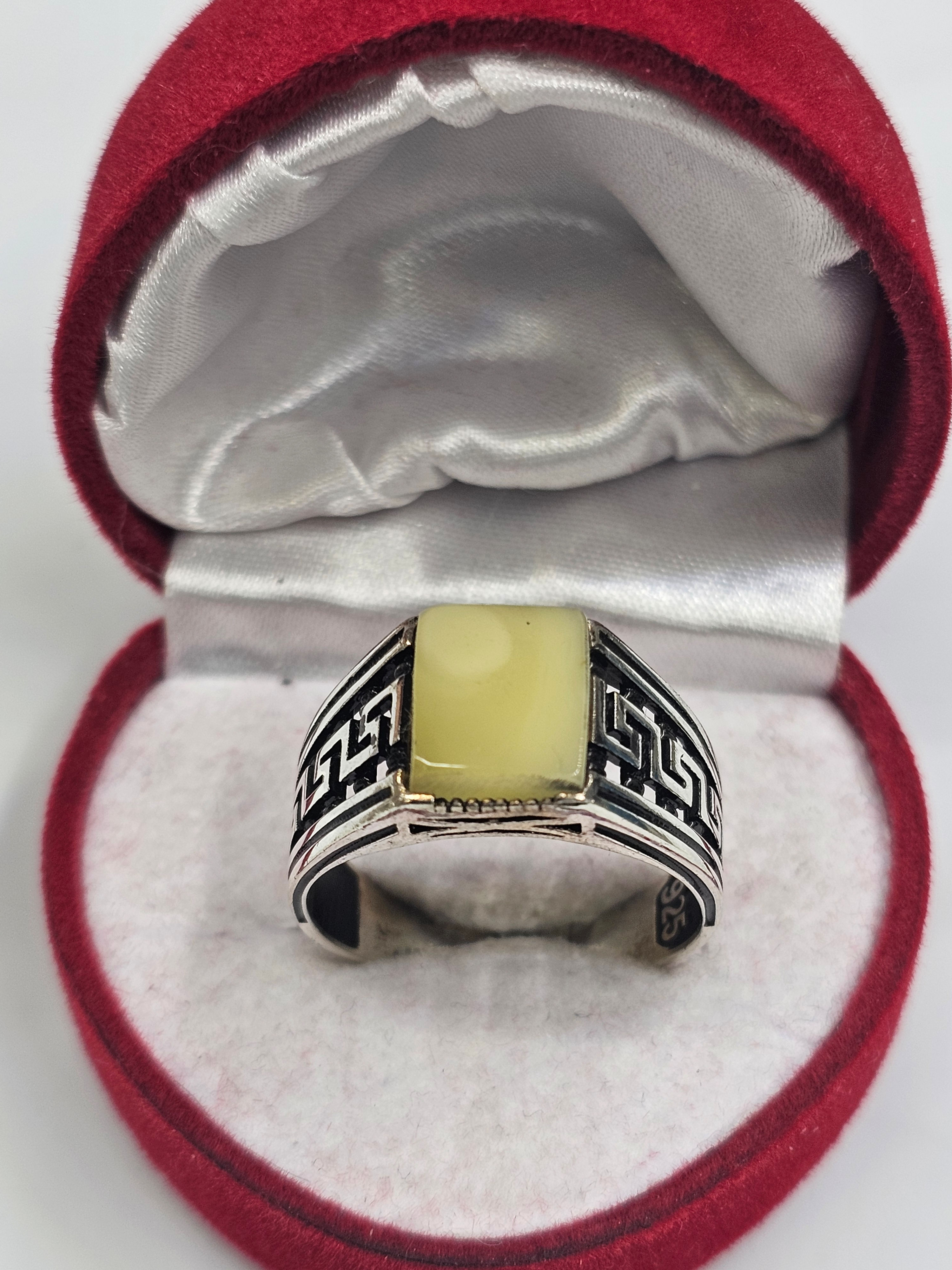 Damla Kehribar Gümüş Yüzük 4.94