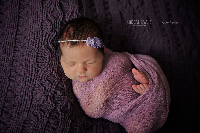 Ottawa Newborn Photographer | Ellianna