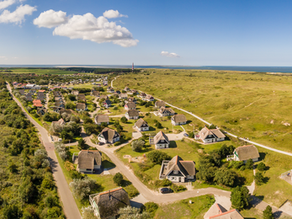 Ontsnap naar Ameland: Een Weekend vol Zon, Zee en Beachvolleybal!