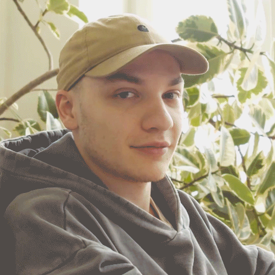 Manuel2.gif