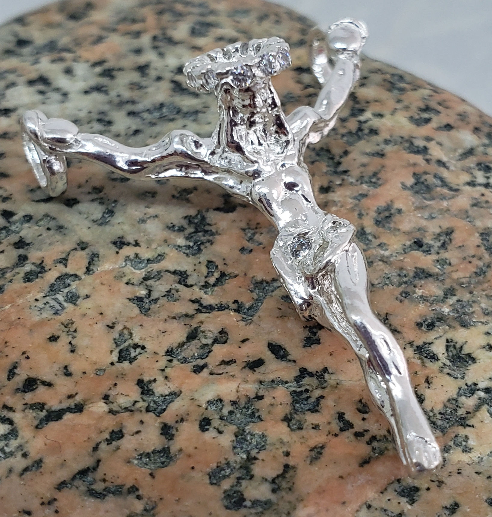 Dije Plata.925 Cristo Olímpico con Zirconia 
