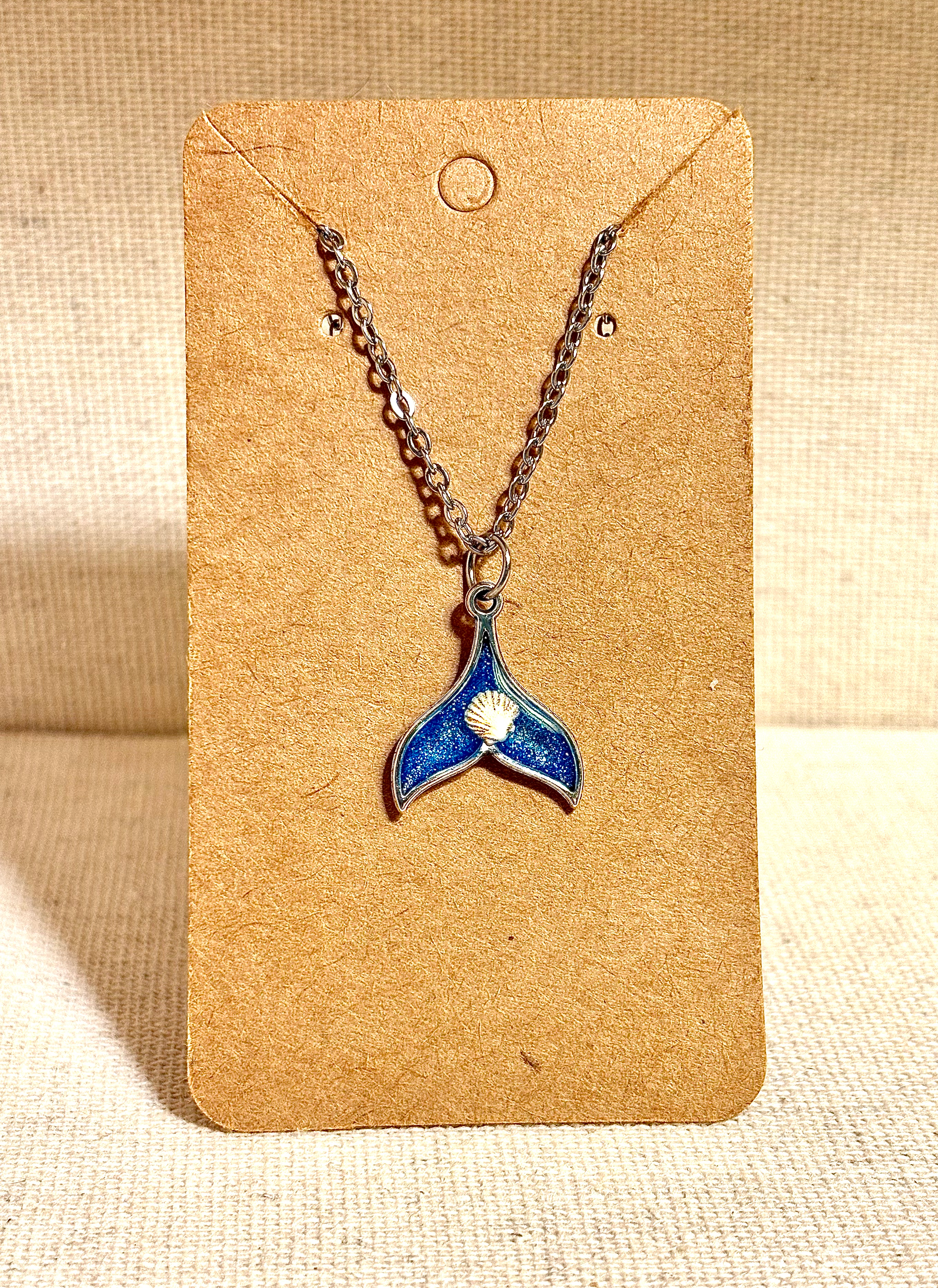 Tail Mini Charm With Seashell