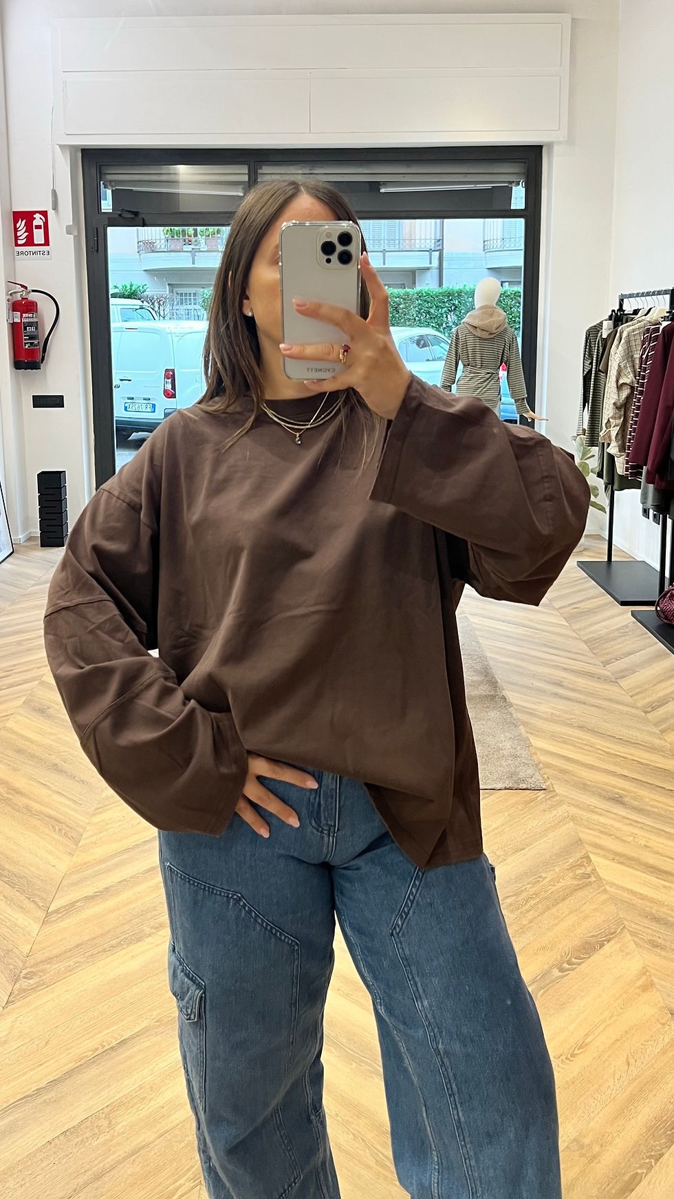 Thumbnail: Maglia Miriam con manica ampia Choco