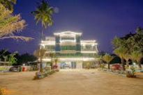 white-house-beach-resort-front-view_edited.jpg