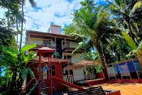 kinjal-beach-house-entrance_edited.jpg