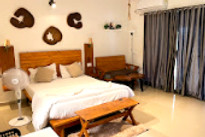 hill-top-heaven-resort-karjat-bed-room_edited.jpg