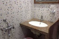 spring-resort-and-lodging-wash-room_edited.jpg