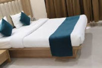 sangam-residency-bed-room2_edited.jpg