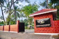jimmy-beach-resort-entry-gate2_edited.jpg