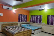feereira-farm-residency-bed-room_edited.jpg